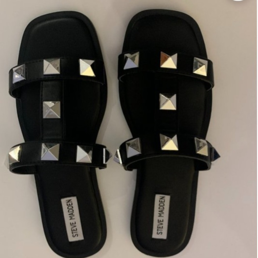 Sandals Flats By Steve Madden Ties Size: 7.5